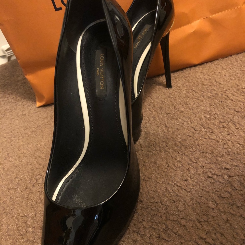LV high heels 👠